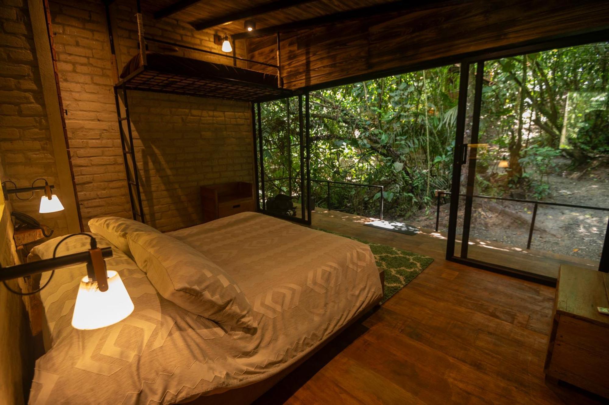 Hamadryade Lodge Misahualli Bagian luar foto